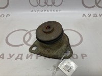 Cайлентблок подрамника слева сзади VAG 4A0399419 на Ауди 100/A6 C4