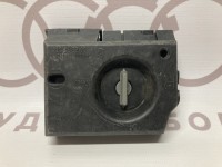 Опора лампы заднего фонаря справа снаружи черный 893945222 на Ауди 80/90/100/A6 B3, B4, C4