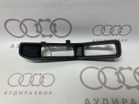 Верхняя часть оболочки рукоятки правая VAG 893867172 на Ауди 80/90 B3, B4