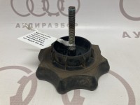 Кронштейн крепления запасного колеса VAG 4A0803899C на Ауди 80 B4