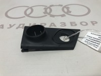 Накладка с вырезом для регулировки наружного зеркала левая VAG 4A0837247A на Ауди 100 C4