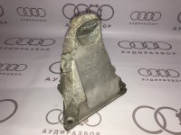 Кронштейн двигателя правый 8A0199308 на Ауди 80 8C2, B4