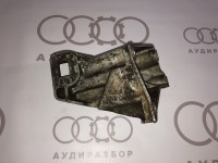 Кронштейн двигателя левый 8A0199307B на Ауди 80 8C2, B4