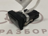 Выключатель противобуксовочного регулятора VAG 4B0927133B на Ауди A6 C5