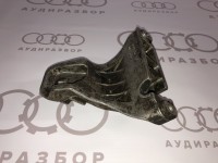 Кронштейн двигателя правый VAG 893199308C на Ауди 80/90 B3