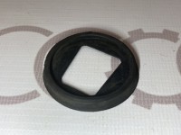 Трос педали газа уплотнение  VAG 893721555R на Ауди 80/90 B3