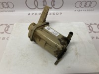 Бачок гидроусилителя VAG 8A0422371B 8A0422373C на Ауди 80 B4