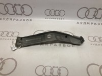 Кронштейн крепления крыла правый VAG 4A0821138 на Ауди 100 C4