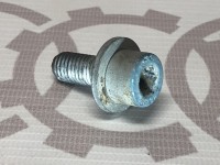 Болт с шайбой VAG N0147218 N90085502 на Ауди 100 C4