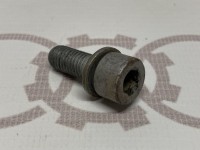 Болт с внутренним шестигранником M8X22 VAG N90415405 N90415403 на Ауди 80/100/A4/A6 B4, C4, B5