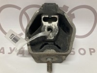 Cайлентблок КПП VAG 4A0399151E на Ауди 100/A6 C4