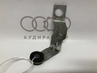 Кронштейн VAG 4A0260759S на Ауди 100 C4