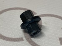 Пластинчатая гайка VAG 443819055A на Ауди 80/90/100/A6 B3, B4, C4