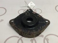 Тарелка задней пружины верхняя VAG 443512113 на Ауди 100/A6 C4