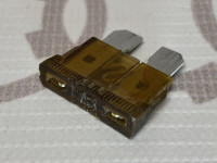 Предохранитель 7,5A коричневый  VAG N01713118 на Ауди 80/90/100/A4/A6 B3, B4, C4, B5