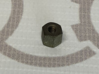 Гайка крепежа регулятора яркости подсветки приборов  VAG 443919093AC на Ауди 80/90 B3, B4