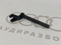 Кнопка сброса счетчика спидометра  VAG на Ауди 80/90 B3, B4