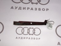 Кронштейн переднего крыла правый 893821138 на Ауди 80/90 893, 89Q, 8A2, B3, 8C2, 8C5, B4