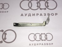 Кронштейн переднего крыла правый 893821138 на Ауди 80/90 893, 89Q, 8A2, B3, 8C2, 8C5, B4