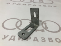 Уголок справа VAG 4A0805146 на Ауди 100/A6 C4