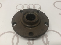 Ступица VAG 4A0407615D на Ауди 100/A4/A6 C3, C4, B5, C5