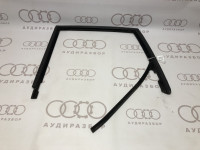 Направляющая стекла уплотнитель слева сзади  VAG 893839439D 8A0839439 на Ауди 80/90 B3, B4