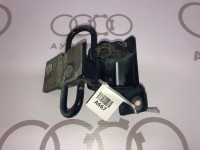 Петля задней правой двери нижняя 4A0833412A на Ауди 100/A4/A6 4A2, C4, 8D2, B5