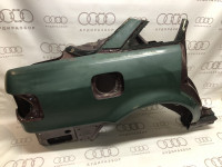 Крыло заднее правое VAG 8A5809602B на Ауди 80 B4