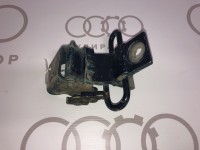 Петля задней двери нижняя 893833411 на Ауди 80/90 893, 89Q, 8A2, B3, 8C2, 8C5, B4