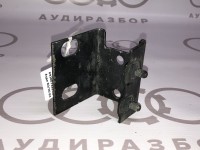 Кронштейн заднего бампера правый 893807332 на Ауди 80/90 893, 89Q, 8A2, B3