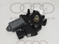 Электродвигатель стеклоподъёмника справа VAG 8D0959802D 8L3959802 на Ауди A3/A4 8L, B5