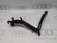 Патрубок системы охлаждения с трубкой ГУР VAG 078121070BA на Ауди A4/A6 B5, C5
