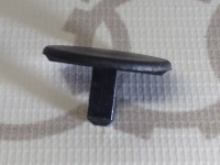 Пружинный зажим  VAG 811863905D 811863905D01C на Ауди 80/90/100/A6 B3, B4, C4