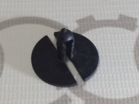 Пружинный зажим  VAG 811863905D 811863905D01C на Ауди 80/90/100/A6 B3, B4, C4