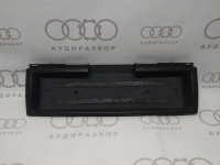 Панель для номерного знака AVANT VAG 8A9853465 на Ауди 80 B4
