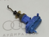 Клапан регулировочный крышки багажника AVANT VAG 893862153D на Ауди 80 B4