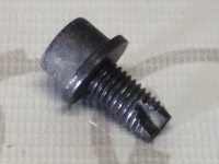 Винт комбинированный M8X18 VAG N10253401 на Ауди 80 B4