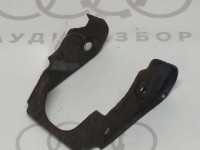 Крепление бампера переднее правое VAG 8A0807136C на Ауди 80 B4