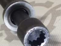 Болт крепления ГБЦ Дизель M12X115 VAG 068103384A на Ауди/Volkswagen 80/A4/A6/Passat B4, B5, C4