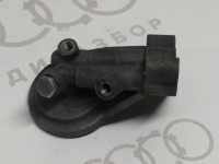 Кронштейн масляного фильтра VAG 053115417D на Ауди/Volkswagen 80/A4/A6/Passat B4, B5, C4