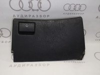 Вещевой ящик под кондиционер VAG 893857035E 8A1857035G на Ауди 80/90 B3, B4