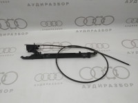 Направляющая кулисы люка слева AVANT  VAG 895877151 на Ауди 80 B4