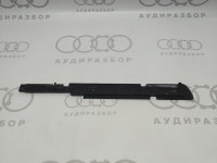 Направляющий профиль люка правый AVANT VAG 895877426 на Ауди 80 B4
