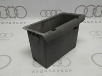 Вещевое отделение справа VAG 357867706 на Volkswagen Passat B3