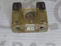 Предохранитель 80A прозрачный VAG N10251905 на Ауди 80/A4/A6/Q5/Q7 B4, B5, B6, C5, 8RB, 4LB