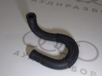 Шланг Г образной формы VAG 06E133784G на Ауди A4/A6 B6, C6