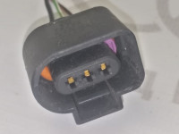 Корпус плоского разъёма VAG 1J0973703 на Ауди A3/A4/A6 8L, B5, C5