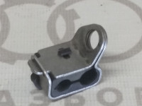Зажим VAG 06F130401A на Ауди A3/A4/A6 8P, B7, C6