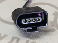 Корпус разъёма VAG 1J0973704 на Ауди/Volkswagen A3/A4/A6/Golf/Polo 8P, B6, C6, Plus, V, IV