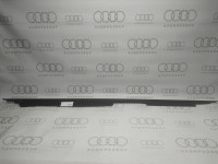 Накладка порога справа снаружи VAG 8A0853492C на Ауди 80/90 B3, B4